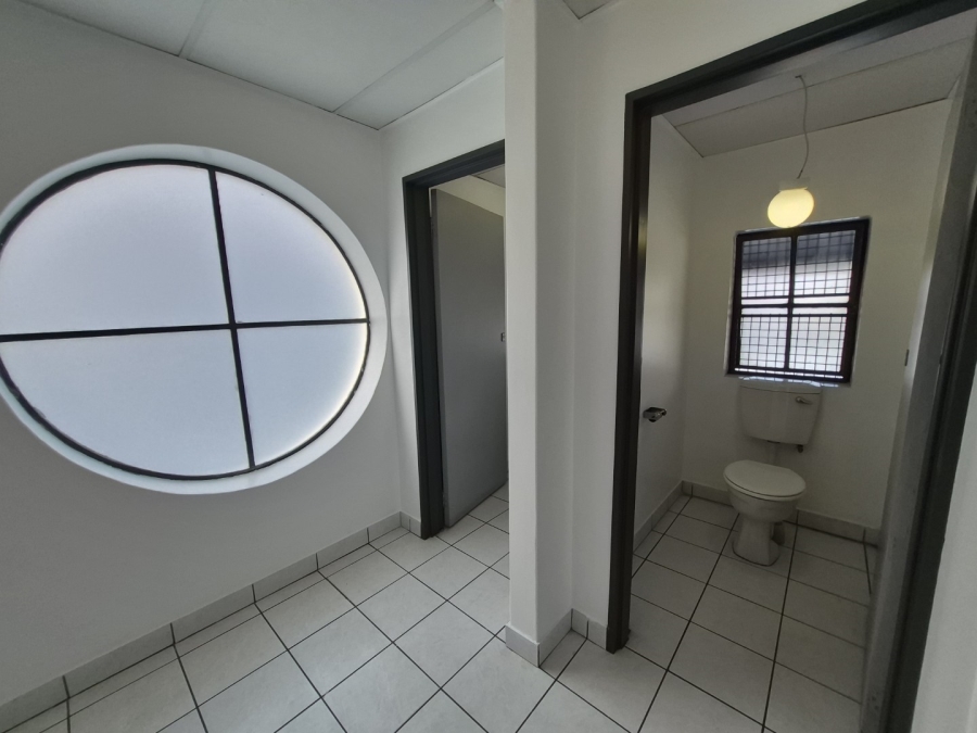 To Let Commercial Property for Rent in Paarden Eiland Western Cape